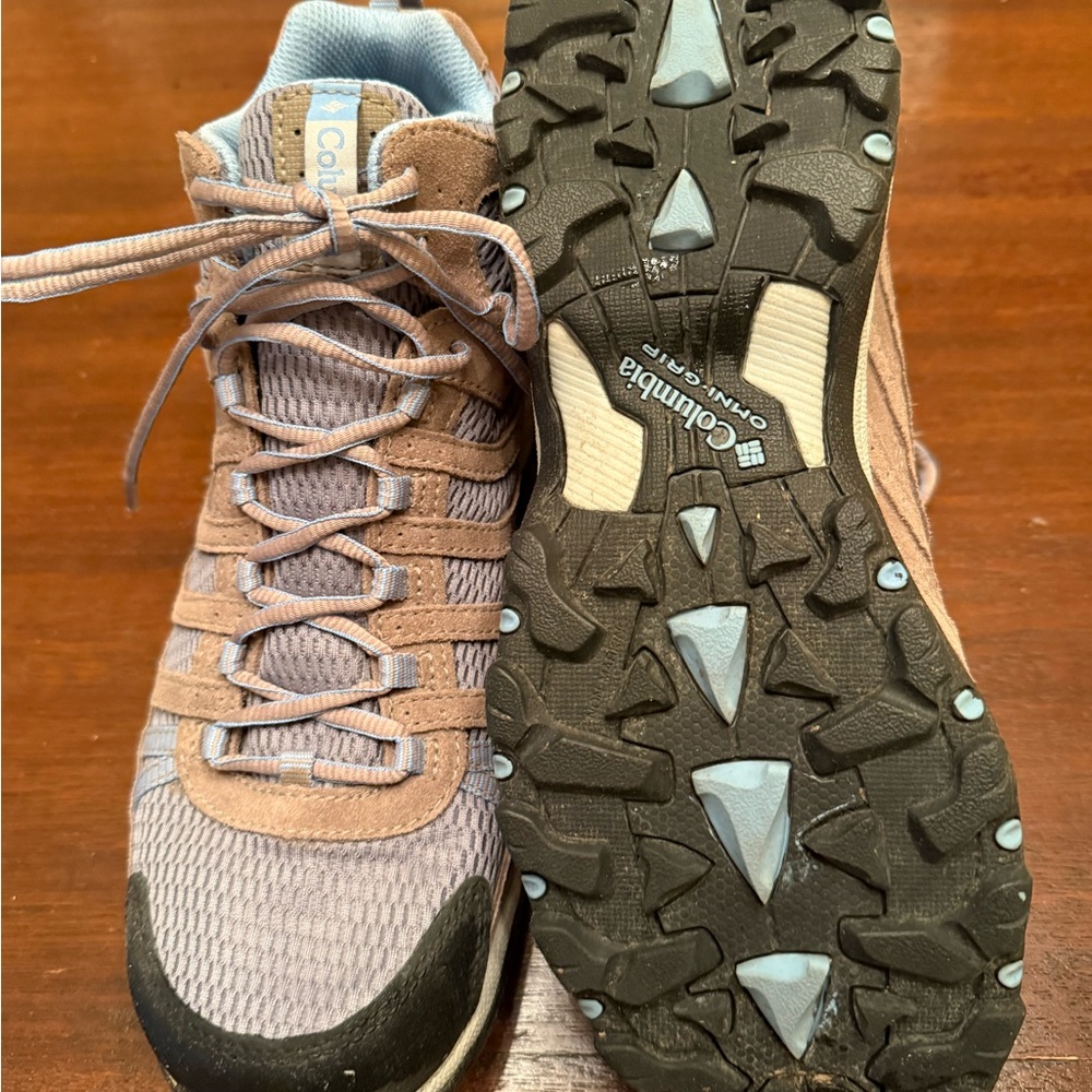 Columbia Women’s Trail Shoes Size 9.5 View 3